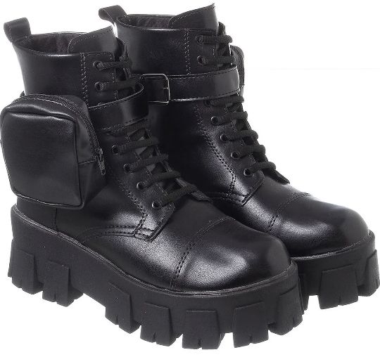 Coturno Tratorado Feminino com bolsinha Preto