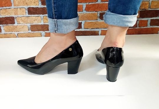 Scarpin Preto Vinil Salto Bloco 5 cm