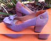 Scarpin Tubarão Microgel Violeta com Roxo Fosco Salto 4 cm