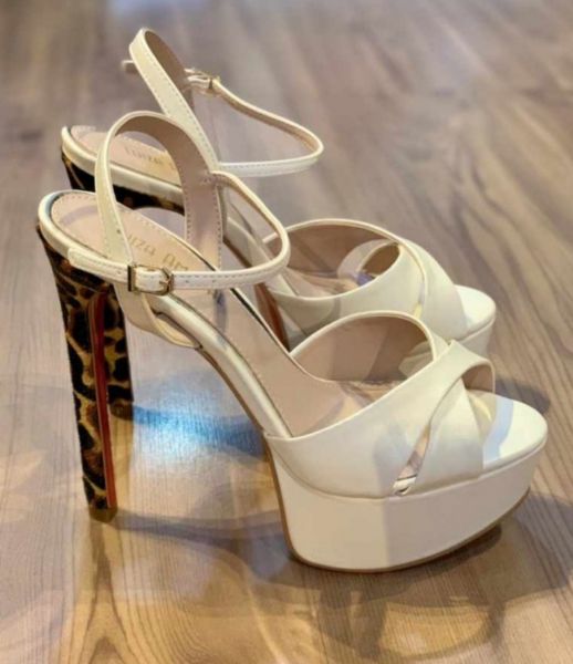 Sandália Luxo Nude c/ Pelo Luiza Amaral Salto 12 cm